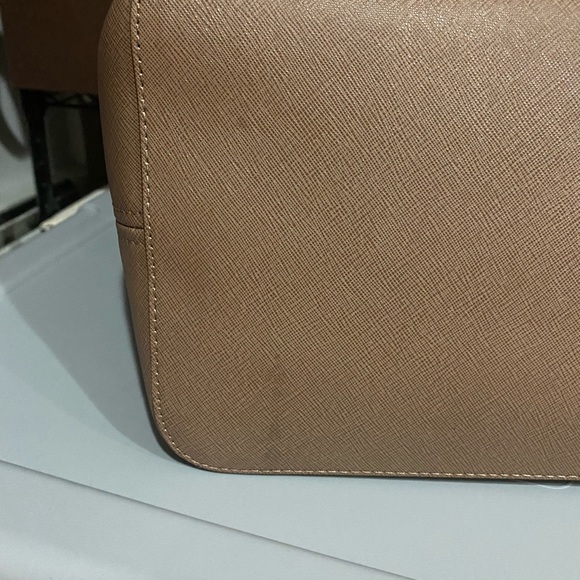 Michael Kors Tote - Picture 2 of 3